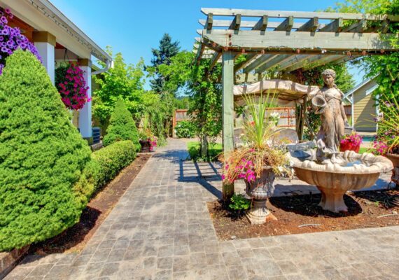 BrandInc-Backyard (14)
